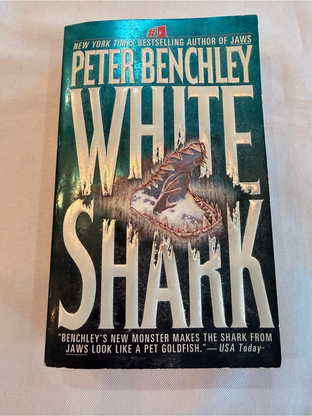 Peter Benchley WHITE SHARK Paperback Novel 1994